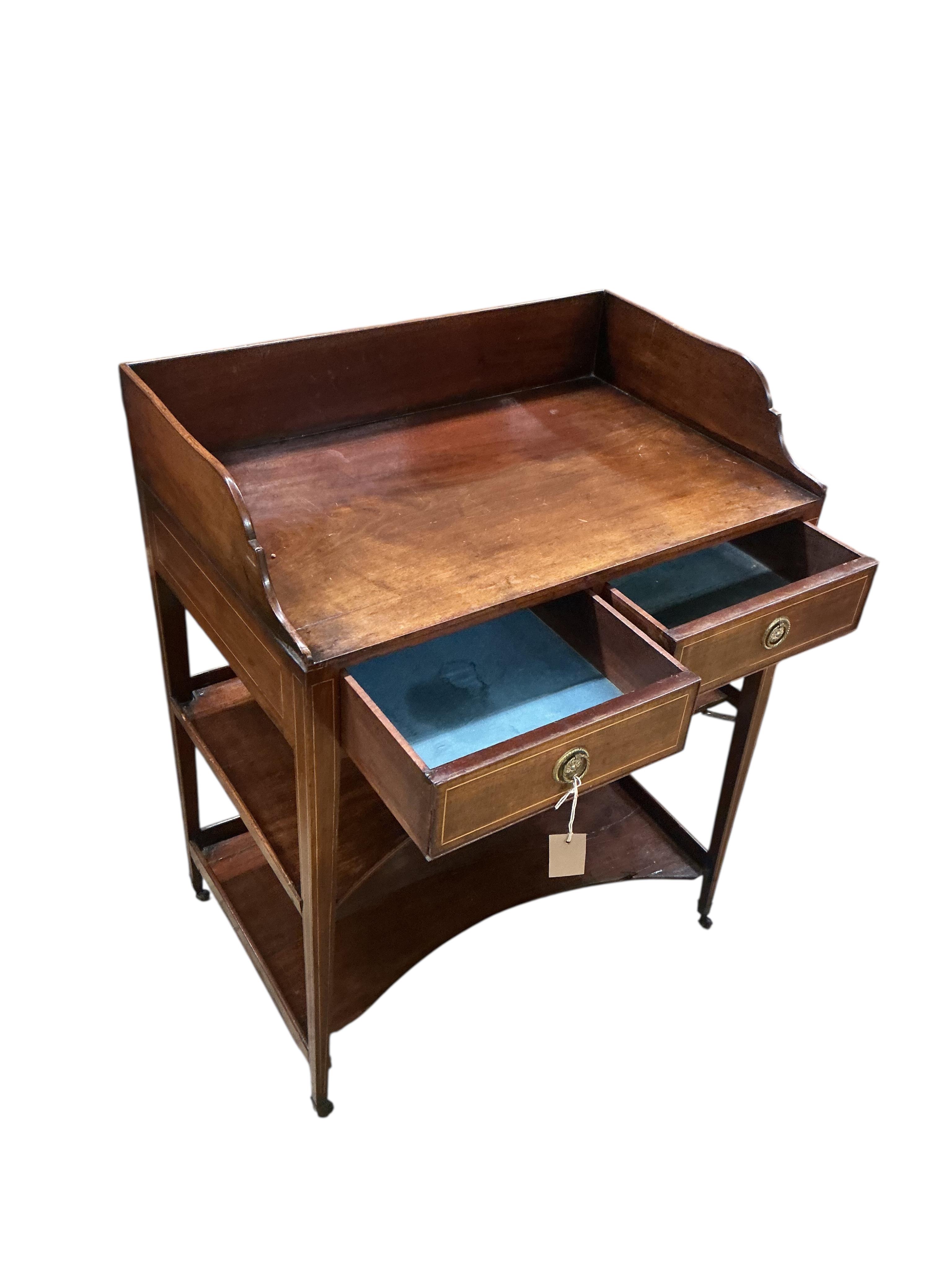 A George III mahogany three tier washstand, width 69cm, depth 43cm, height 87cm